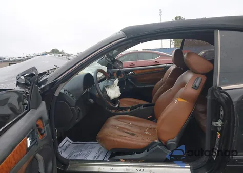 2003 Mercedes-Benz Clk 430 z USA, uszkodzony, nr VIN WDBLK70GX3T141575